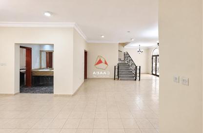 Villa - 3 Bedrooms - 3 Bathrooms for rent in Al Ain Compound 1 - Ain Khaled - Doha