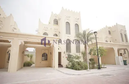 مجمع سكني - 4 غرف نوم - 5 حمامات للايجار في شارع الخفيجي - جلية - الدوحة