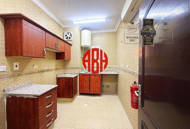 52177698 - Property Image 2