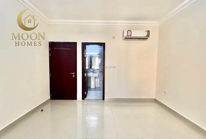 63977943 - Property Image 3