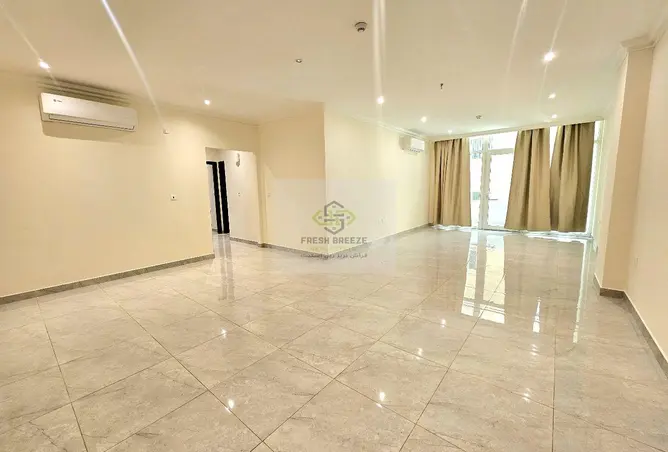 62351835 - Property Image 2