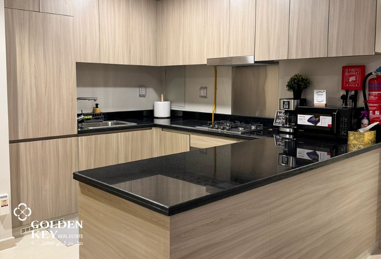 Luxury Tower | FF-2 Bedroom w/ Balcony | Sea View