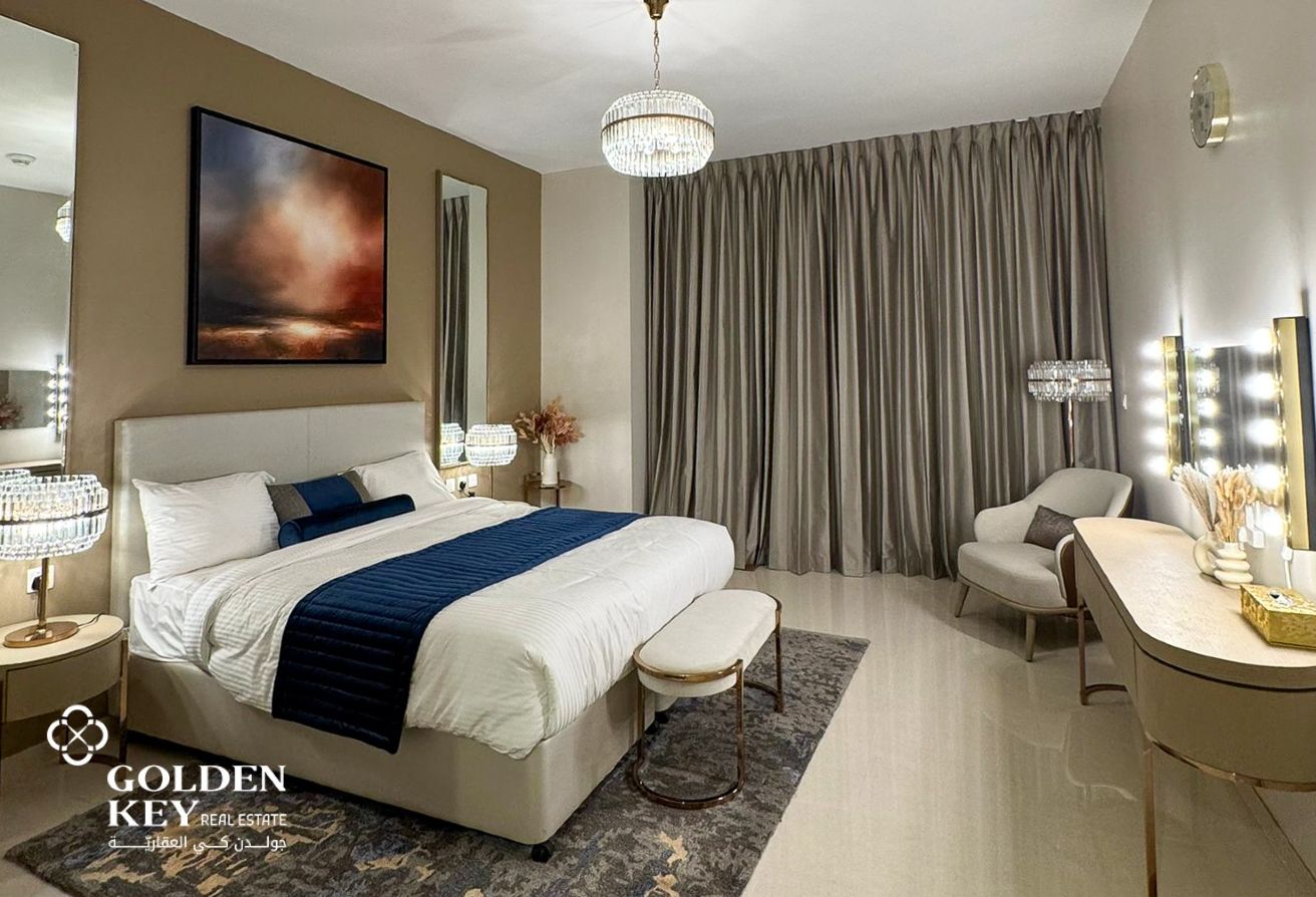 Luxury Tower | FF-2 Bedroom w/ Balcony | Sea View