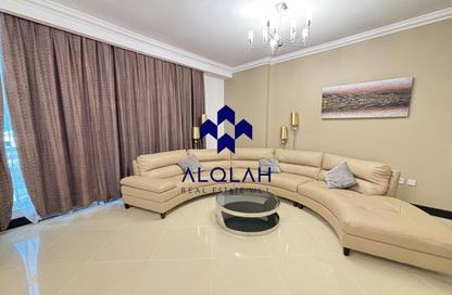 Apartment - 2 Bedrooms - 3 Bathrooms for rent in West Bay - West Bay - Doha