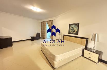 Apartment - 2 Bedrooms - 3 Bathrooms for rent in West Bay - West Bay - Doha