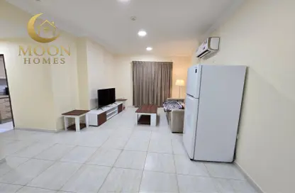 Apartment - 1 Bedroom - 1 Bathroom for rent in Umm Ghuwailina 4 - Umm Ghuwailina - Doha