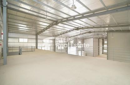 Warehouse - Studio for rent in East Industrial Street - Birkat Al Awamer - Al Wakra