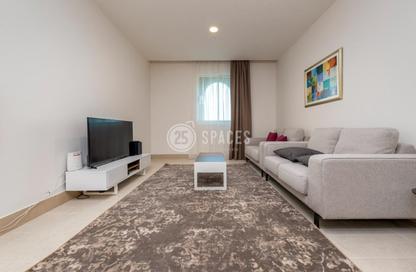 Apartment - 1 - 2 for rent in Viva West - Viva Bahriyah - The Pearl Island - Doha Apartment - 1 - 2 for rent in Viva West - Viva Bahriyah - The Pearl Island - Doha