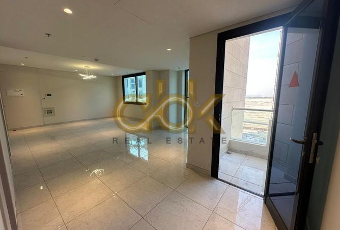 1008143 - Property Image 3