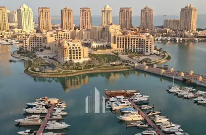 Apartment - 2 Bedrooms - 3 Bathrooms for rent in East Porto Drive - Porto Arabia - The Pearl Island - Doha