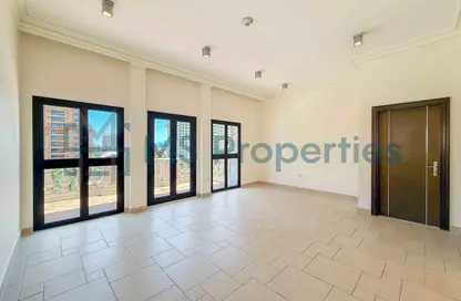 Apartment - 1 Bedroom - 2 Bathrooms for sale in Carnaval - Qanat Quartier - The Pearl Island - Doha