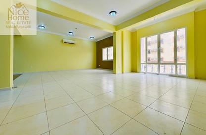 Apartment - 3 Bedrooms - 3 Bathrooms for rent in Al Mansoura - Al Mansoura - Doha