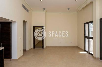 Apartment - 2 Bedrooms - 3 Bathrooms for rent in Carnaval - Qanat Quartier - The Pearl Island - Doha