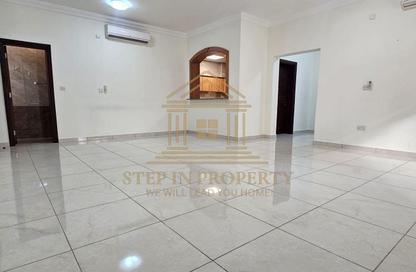 Compound - 2 - 3 for rent in Bu Hamour Street - Abu Hamour - Doha