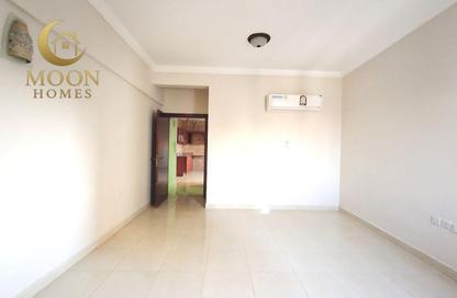 Apartment - 1 Bedroom - 1 Bathroom for rent in Umm Ghuwailina 4 - Umm Ghuwailina - Doha