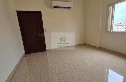 Apartment - 2 Bedrooms - 2 Bathrooms for rent in Bin Dirham 5 - Al Mansoura - Doha Apartment - 2 Bedrooms - 2 Bathrooms for rent in Bin Dirham 5 - Al Mansoura - Doha