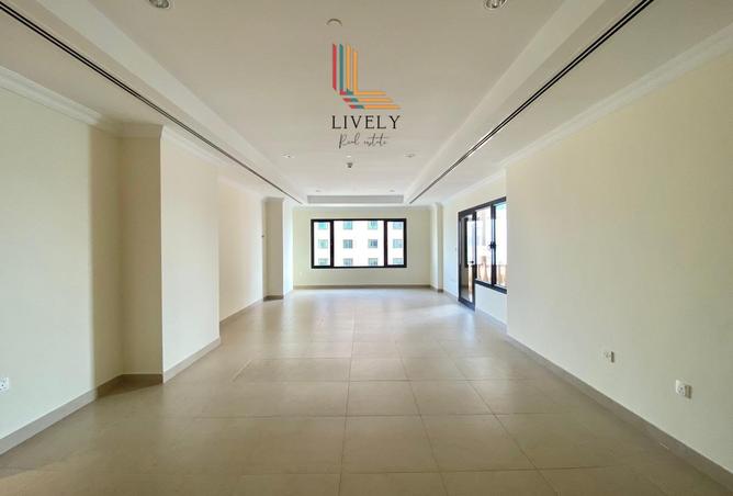 52180370 - Property Image 3