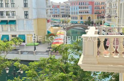 Apartment - 2 Bedrooms - 3 Bathrooms for rent in Carnaval - Qanat Quartier - The Pearl Island - Doha