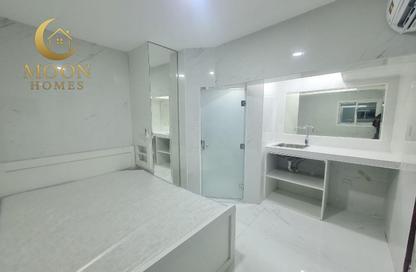 Apartment - Studio - 1 Bathroom for rent in Umm Ghwailina Comm - Umm Ghuwalina - Umm Ghuwailina - Doha Apartment - Studio - 1 Bathroom for rent in Umm Ghwailina Comm - Umm Ghuwalina - Umm Ghuwailina - Doha