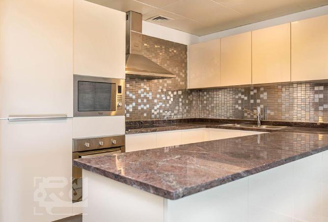 1021158 - Property Image 3