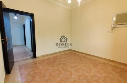 Apartment - 2 Bedrooms - 2 Bathrooms for rent in Anas Street - Fereej Bin Mahmoud North - Fereej Bin Mahmoud - Doha