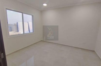 (بنتهاوس  (روف - غرفة نوم - 1 حمام للايجار في شارع المطار القديم - طريق المطار القديم - الدوحة