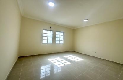 Apartment - 2 Bedrooms - 2 Bathrooms for rent in Anas Street - Fereej Bin Mahmoud North - Fereej Bin Mahmoud - Doha