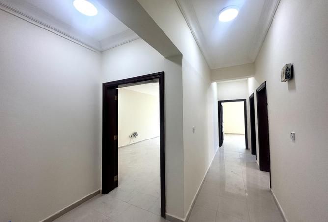 2OllotulOUq - Property Image 3