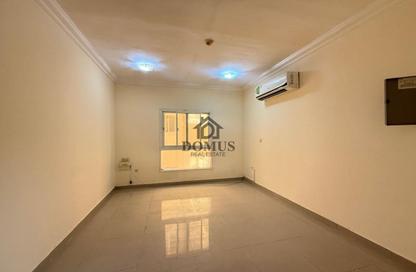 Apartment - 2 Bedrooms - 2 Bathrooms for rent in Thabit Bin Zaid Street - Al Mansoura - Doha Apartment - 2 Bedrooms - 2 Bathrooms for rent in Thabit Bin Zaid Street - Al Mansoura - Doha