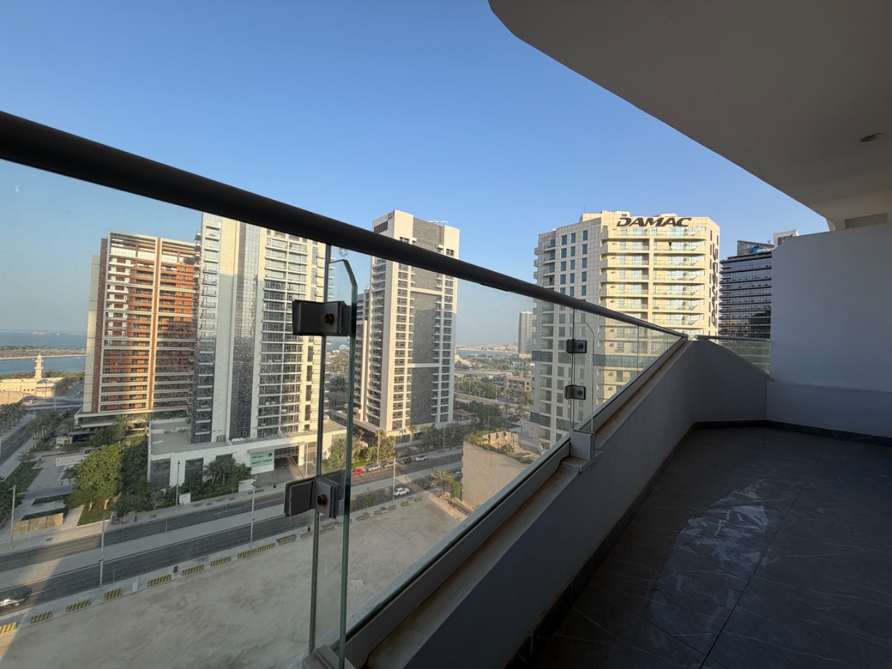Lusail Marina 1 Bedroom Apartment with Shared Pool thumbnail 9