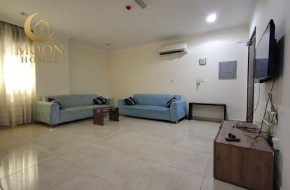 Apartment - 1 Bedroom - 2 Bathrooms for rent in Salaja Street - Doha Al Jadeed - Doha
