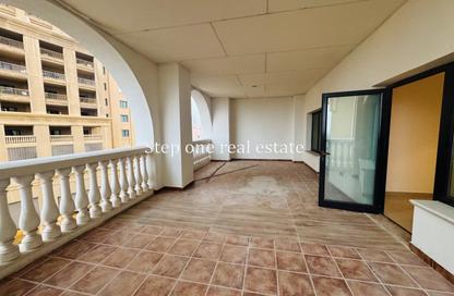 Apartment - 1 Bedroom - 2 Bathrooms for rent in West Porto Drive - Porto Arabia - The Pearl Island - Doha