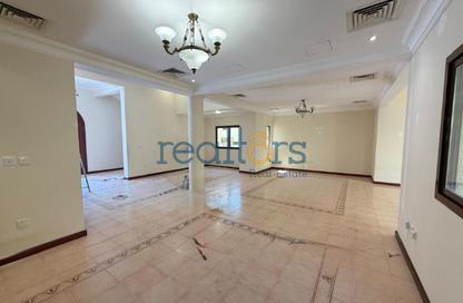 مجمع سكني - 4 - 5 للايجار في اللقطة - اللقطة - الدوحة