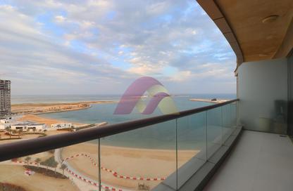 Apartment - 2 Bedrooms - 3 Bathrooms for rent in Lusail Marina Heights - Marina District - Lusail
