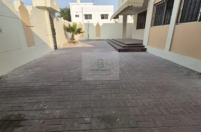 Villa - 3 Bedrooms - 3 Bathrooms for rent in Al Nasr Street - Al Nasr - Doha