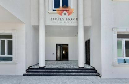 Villa - 7+ - 7+ for rent in Waterfront West Villas - Waterfront Residential - The Waterfront - Lusail