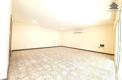 Apartment - 3 Bedrooms - 3 Bathrooms for rent in Somerset Al Mansoura - Al Mansoura - Doha
