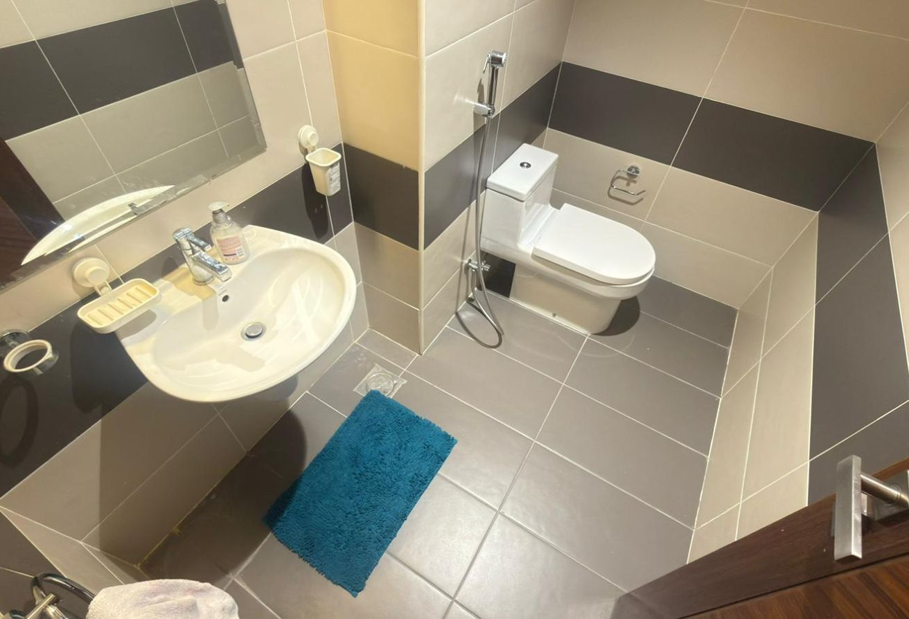 COZY 1 BHK FF INCLUDING BILLS + MONTH FREE MARINA thumbnail 6