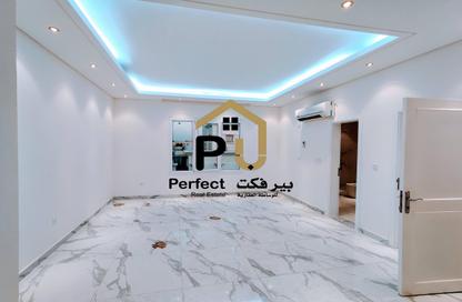 Villa - 6 Bedrooms - 7 Bathrooms for rent in Al Ebb - Al Kheesa - Umm Salal Mohammed
