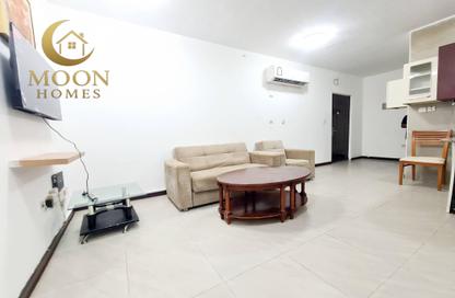 Apartment - 1 Bedroom - 1 Bathroom for rent in Umm Ghwailina Comm - Umm Ghuwalina - Umm Ghuwailina - Doha
