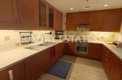 Apartment - 1 Bedroom - 2 Bathrooms for rent in East Porto Drive - Porto Arabia - The Pearl Island - Doha