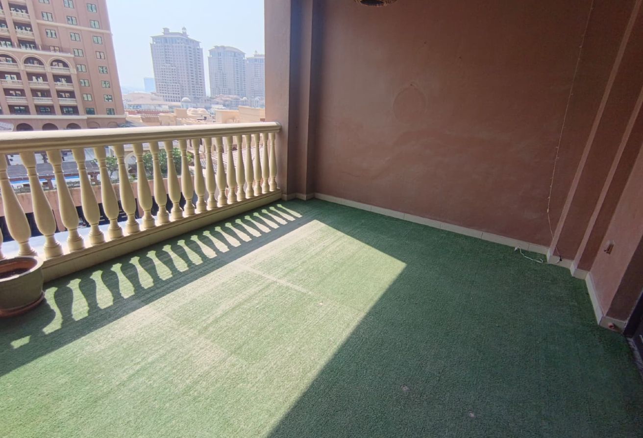 1 BR Apartment at higher floor with sea view |hot thumbnail 10