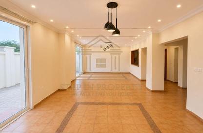 Compound - 3 - 3 for rent in Al Nasr Street - Al Nasr - Doha