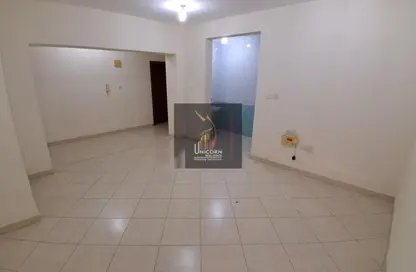 Apartment - 2 Bedrooms - 2 Bathrooms for rent in Bin Omran 46 - Fereej Bin Omran - Doha