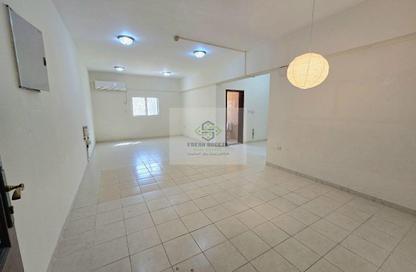 Apartment - 2 - 2 for rent in Al Mansoura - Al Mansoura - Doha