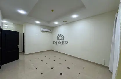 Apartment - 2 Bedrooms - 2 Bathrooms for rent in Al Nasr Street - Al Nasr - Doha