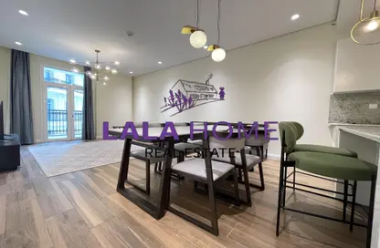 Apartment - 2 Bedrooms - 3 Bathrooms for rent in Floresta Gardens - Floresta Gardens - The Pearl Island - Doha