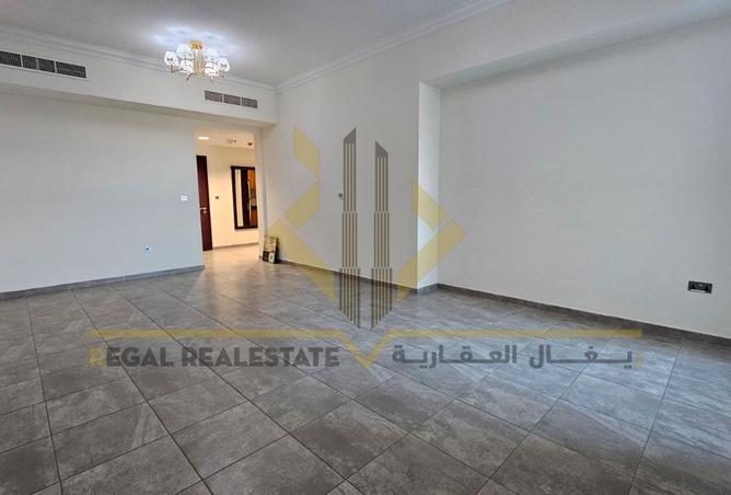 973831 - Property Image 2