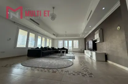 Apartment - 3 Bedrooms - 4 Bathrooms for rent in West Porto Drive - Porto Arabia - The Pearl Island - Doha