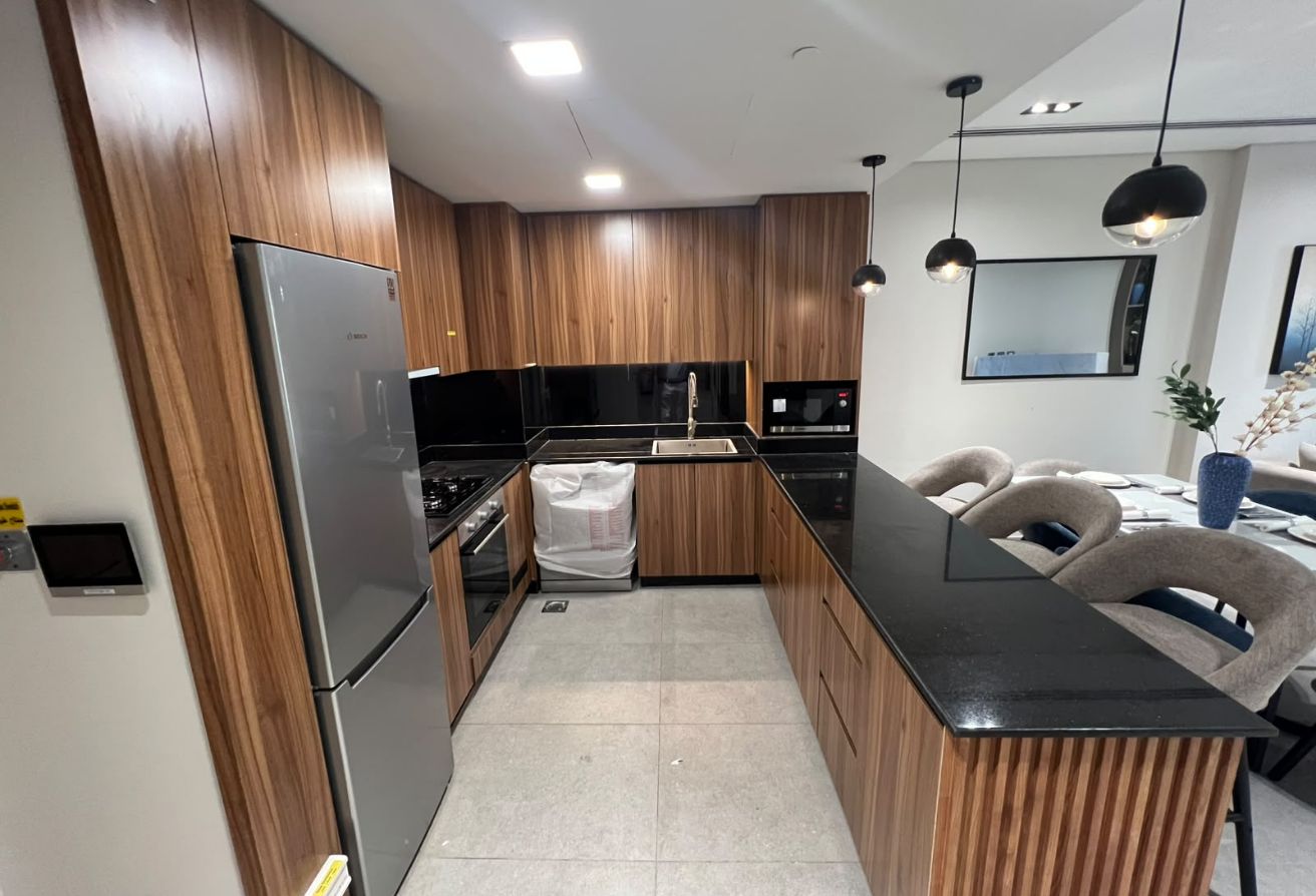 1 Minute from vendome mall | Brand new Furnished thumbnail 6
